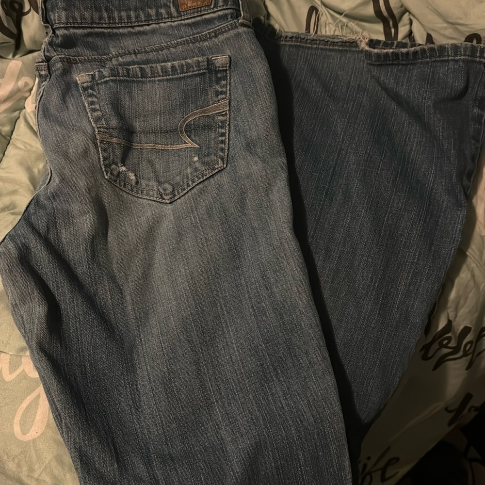Women’s American Eagle jeans